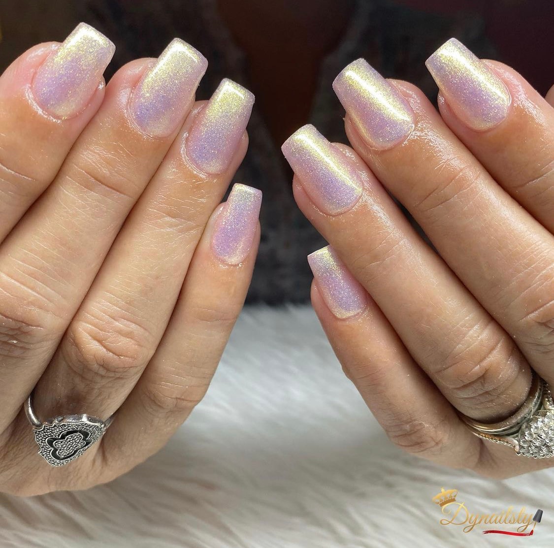 Iridescent gel nails